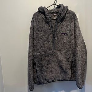 Size large Patagonia Sherpa quarter zip with hood